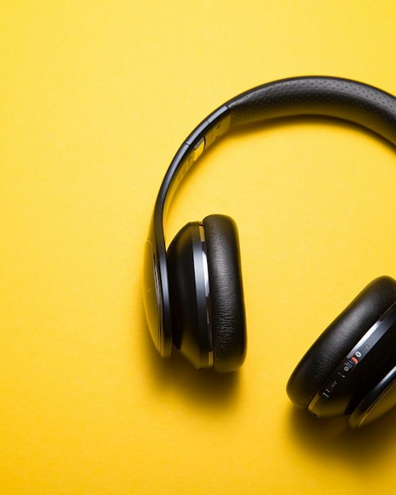 Wireless Studio Headphones